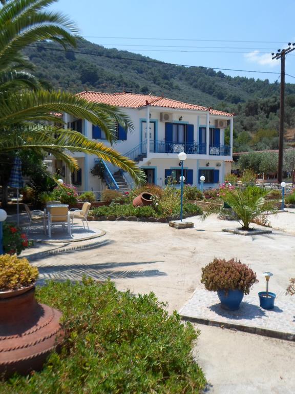 Villa Chrisanthi Gera Exterior photo